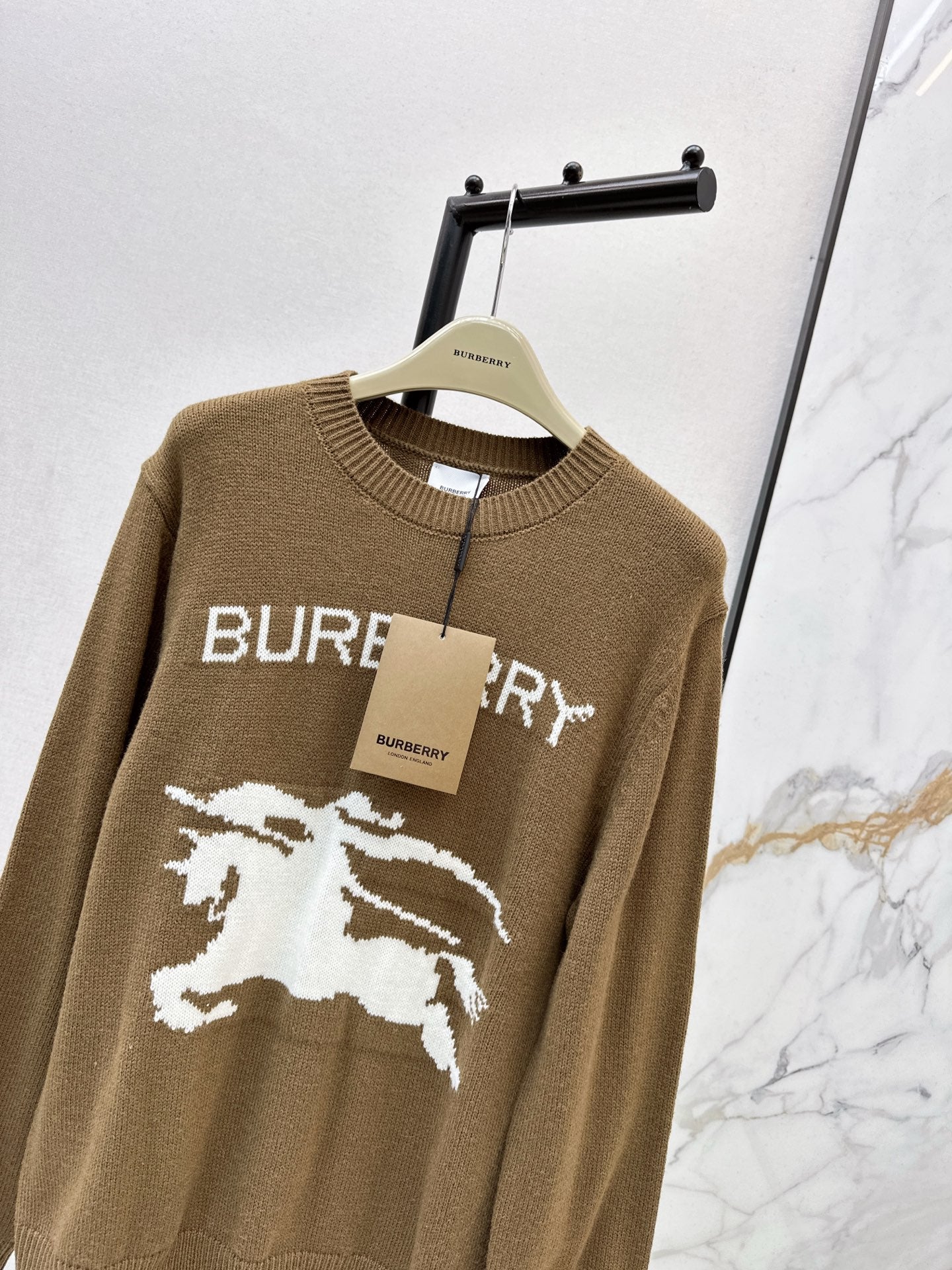 Bur NEW Wool sweater