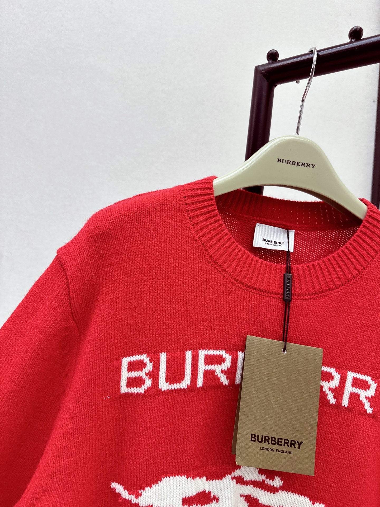Bur NEW Wool sweater