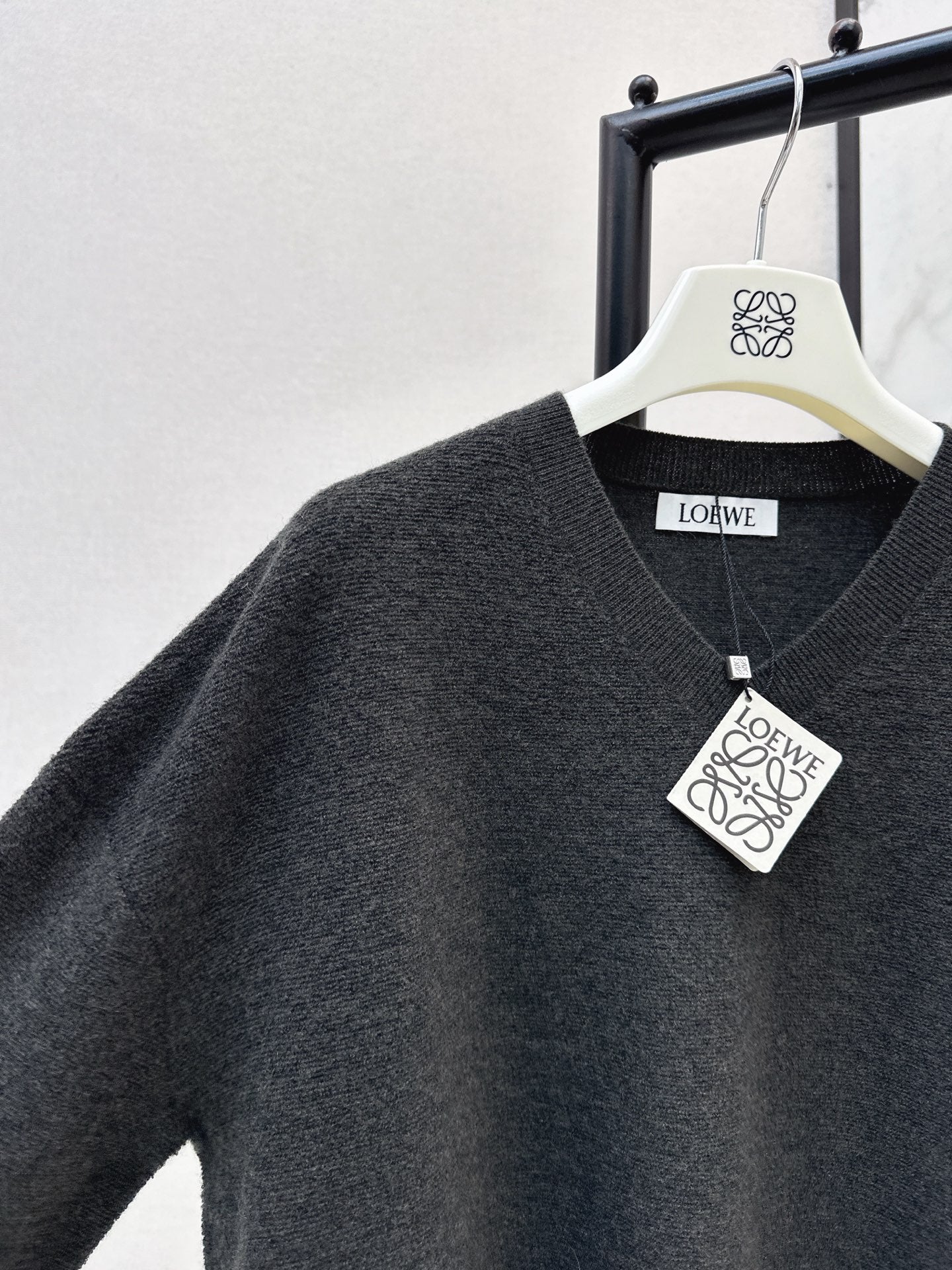 Loe NEW Wool sweater