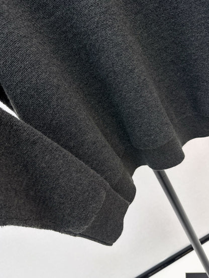 Loe NEW Wool sweater