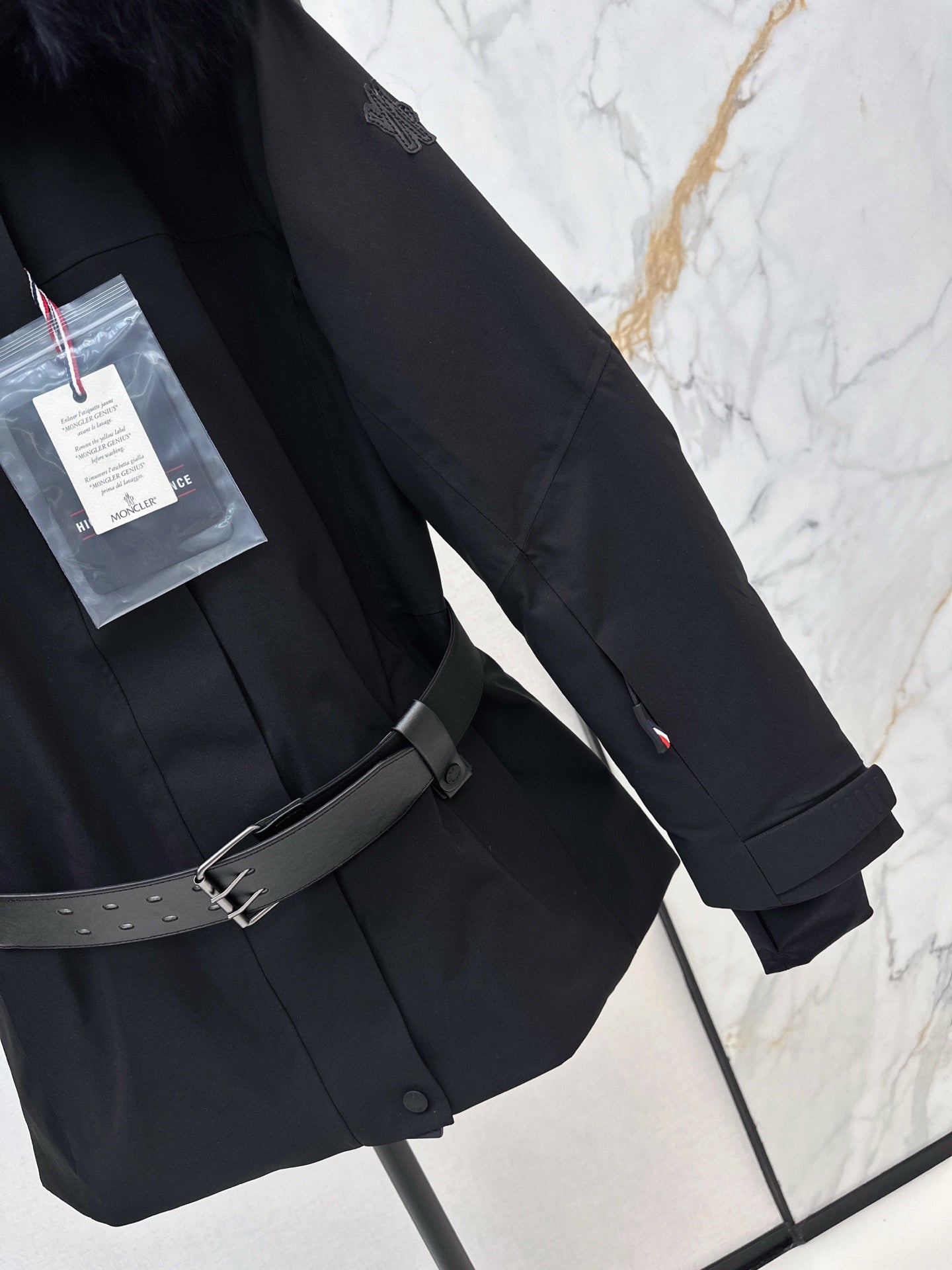 Monc NEW  belted ski down jacket