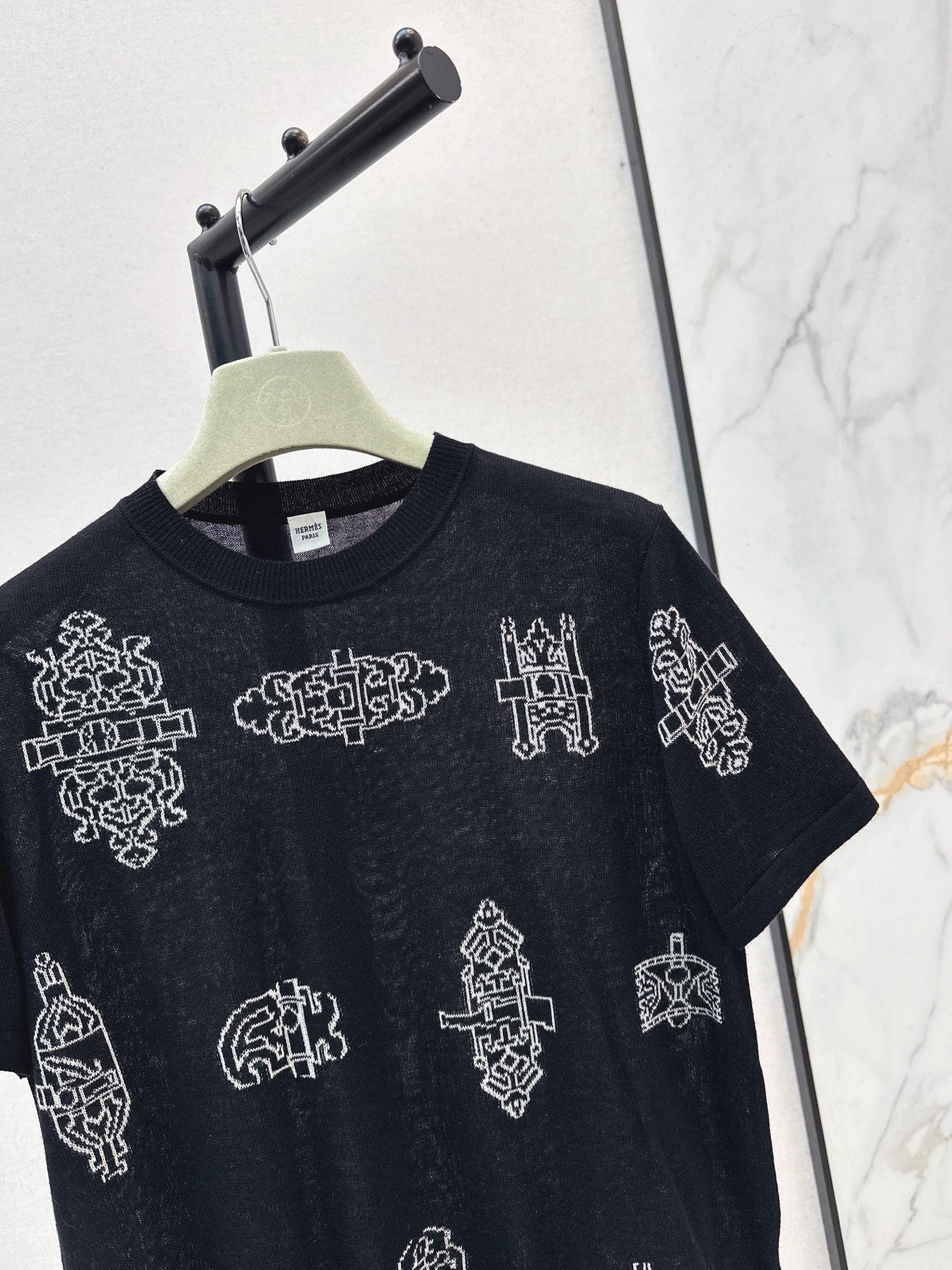 Herm NEW Jacquard T-shirt