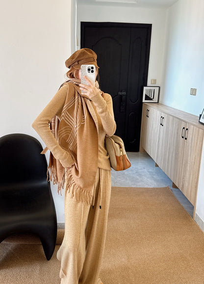 Herm NEW Knitted three-piece set