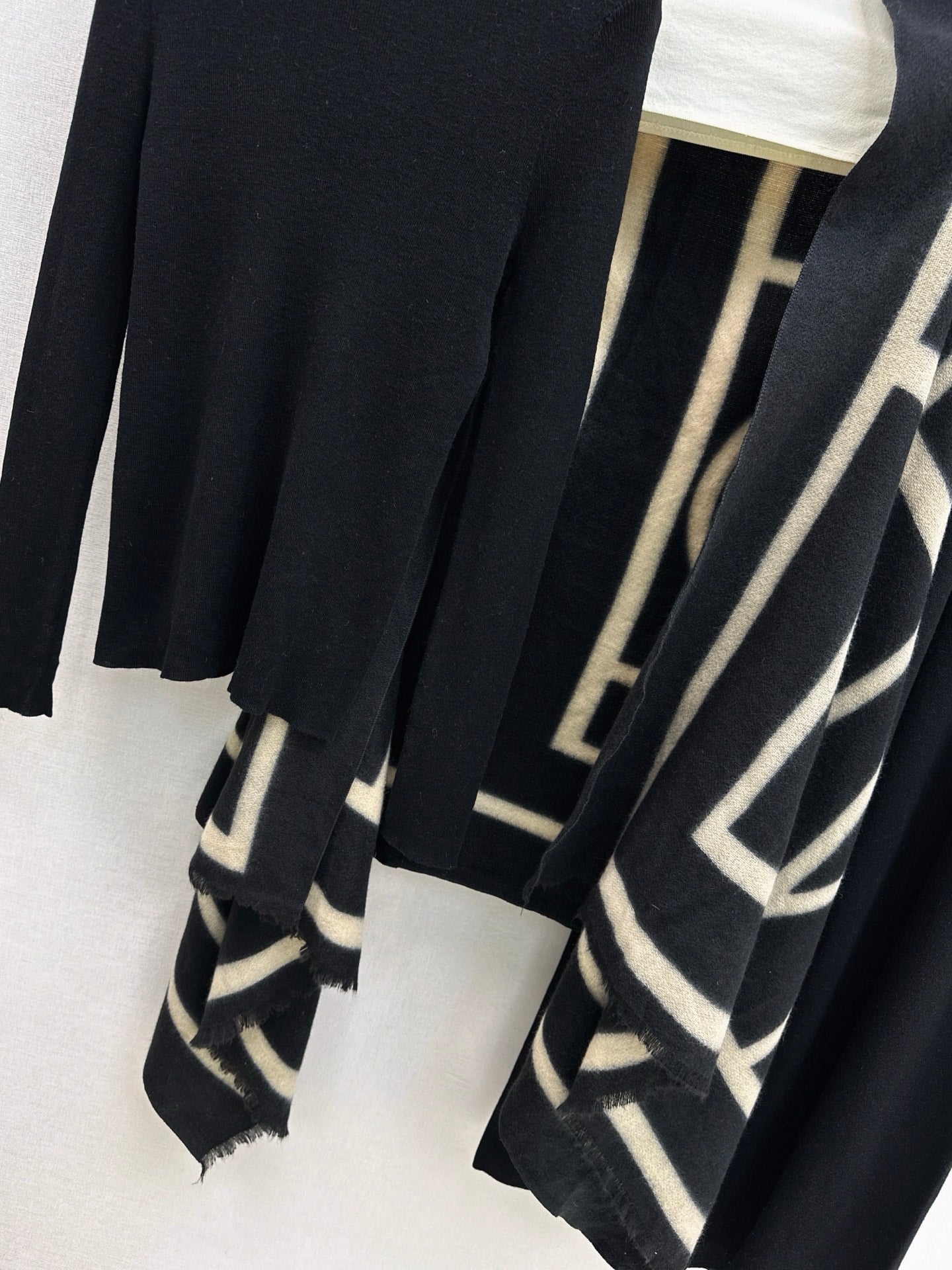 Thom NEW Knitted three-piece set