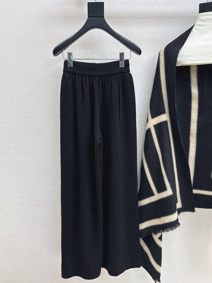 Thom NEW Knitted three-piece set