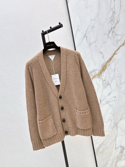 Bott NEW Wool cardigan
