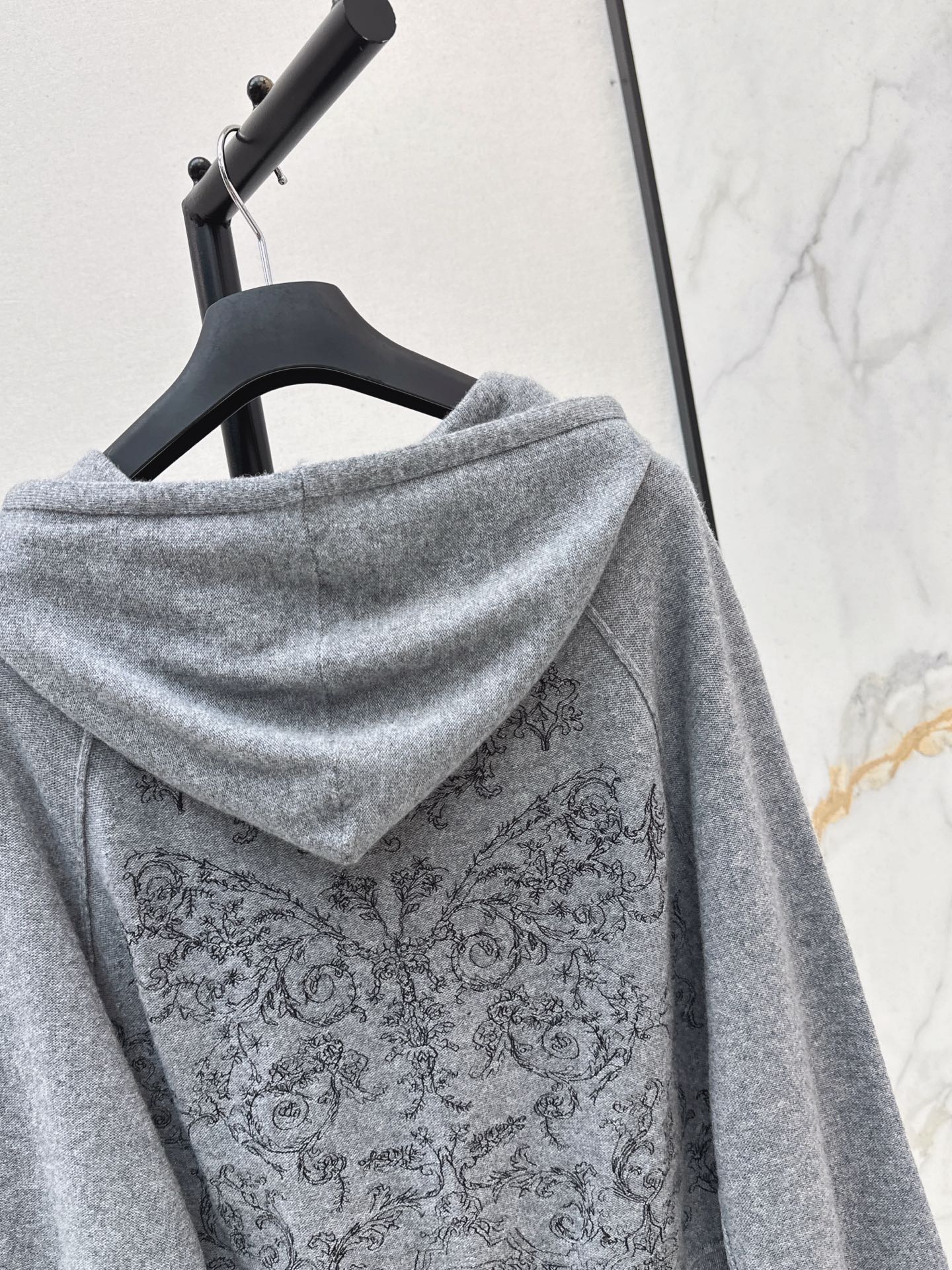 CD NEW Embroidered cashmere jacket