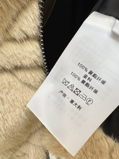 CD NEW Diamond pattern jacket