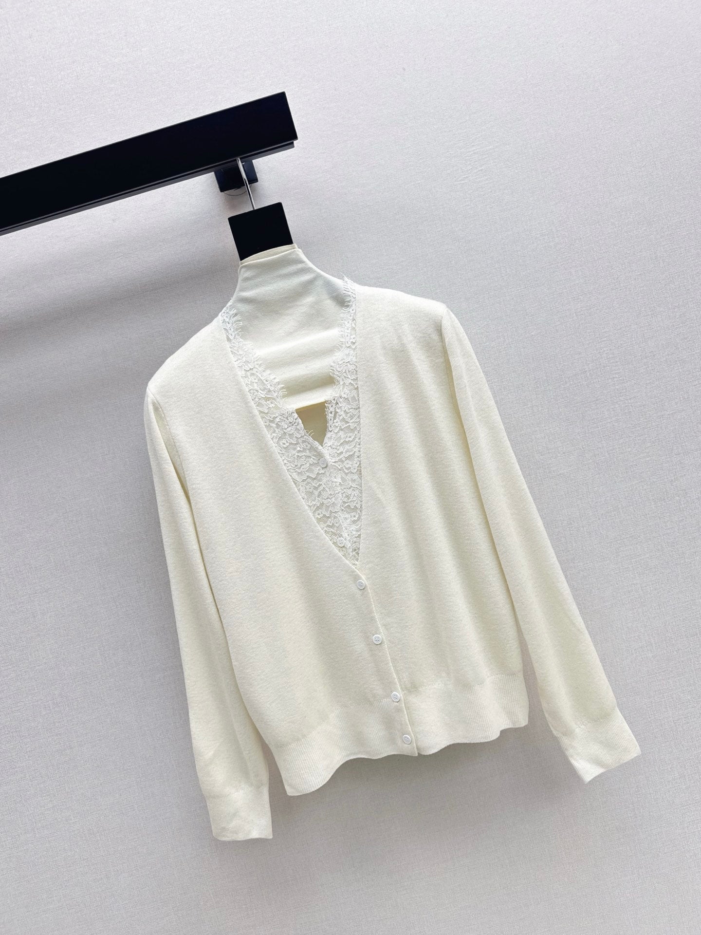 Es NEW Lace-paneled cardigan