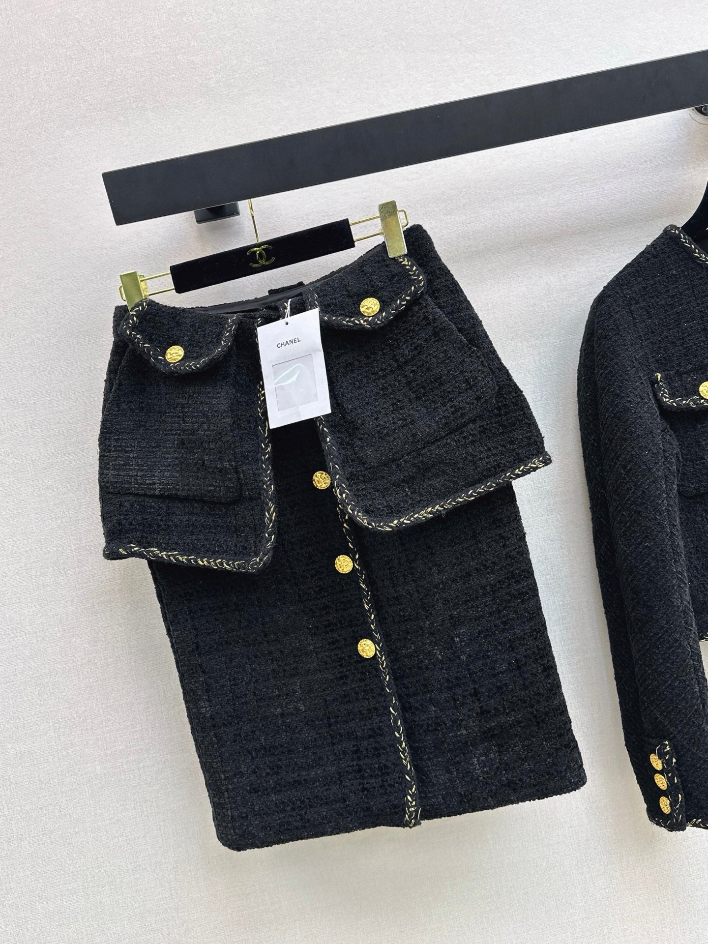 Chan NEW woven 2in1 skirt