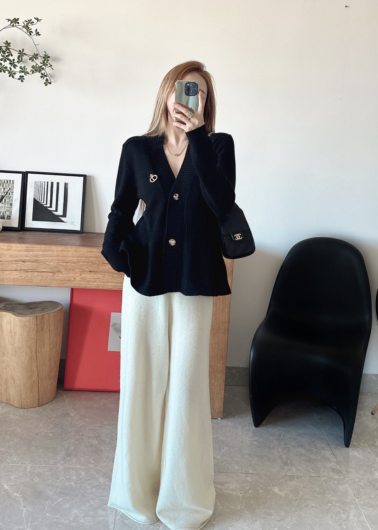 CD NEW V-neck cardigan