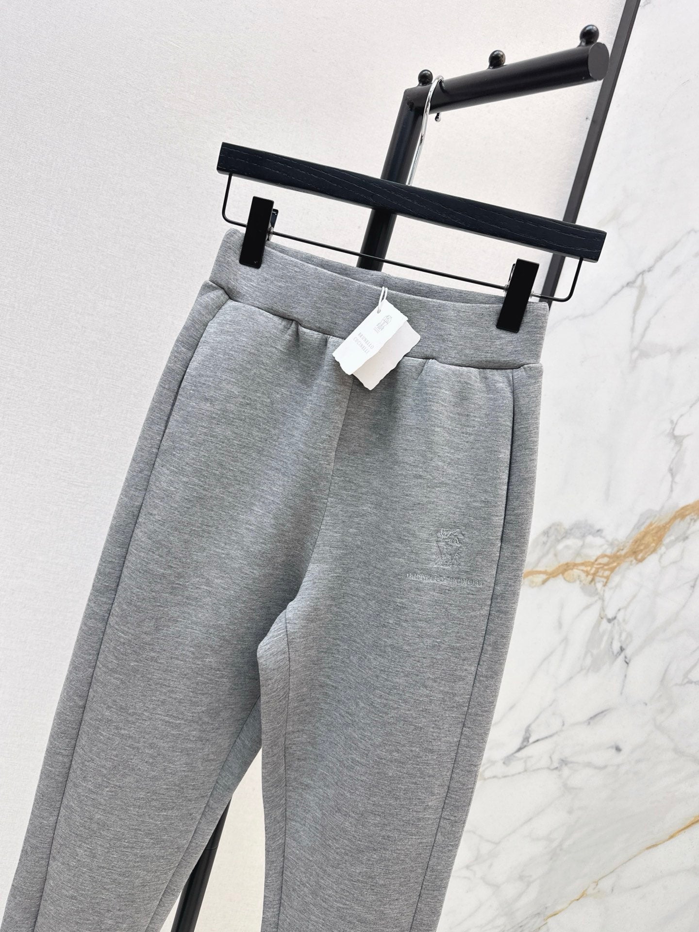 Brun NEW casual pants