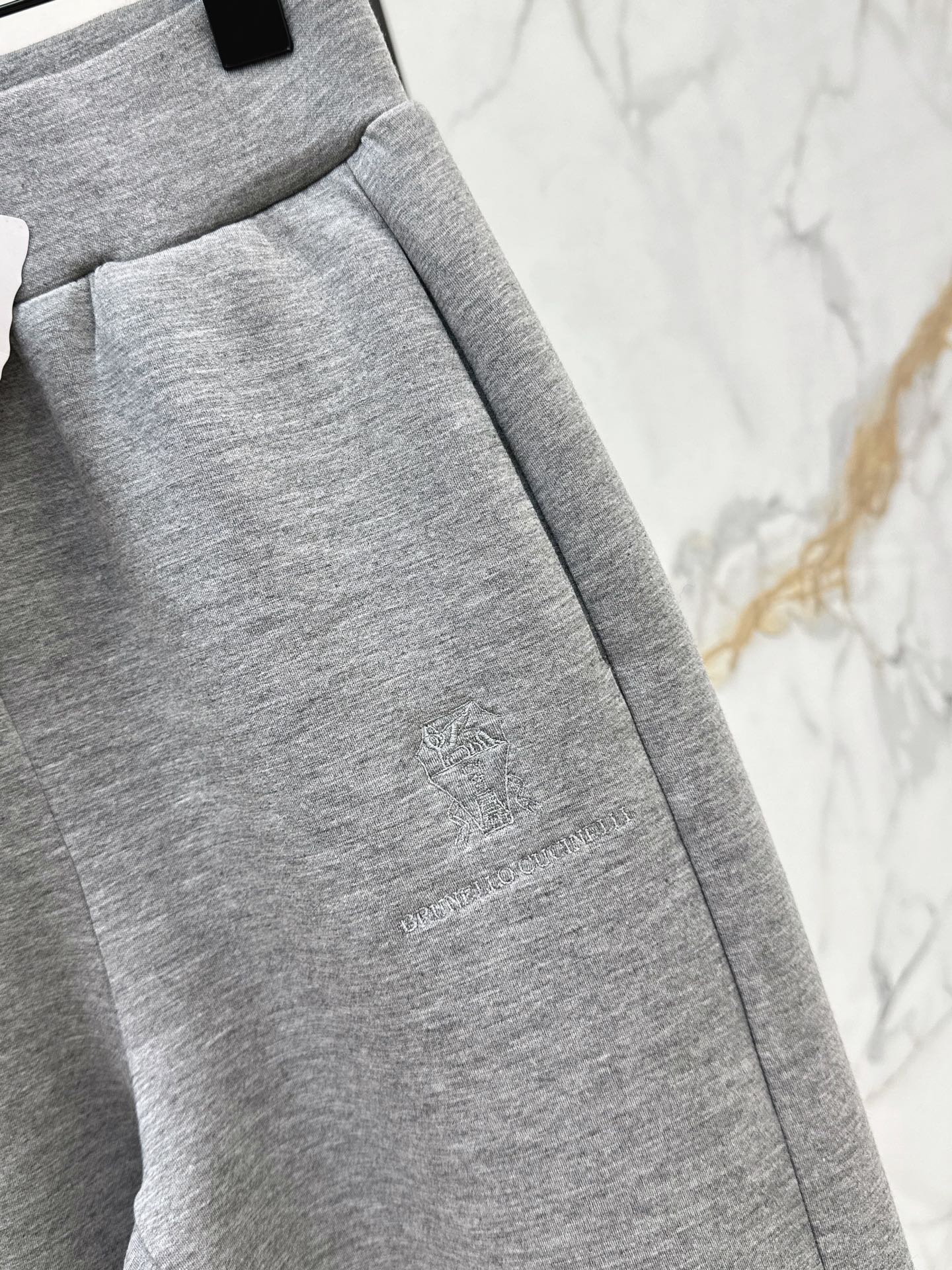 Brun NEW casual pants