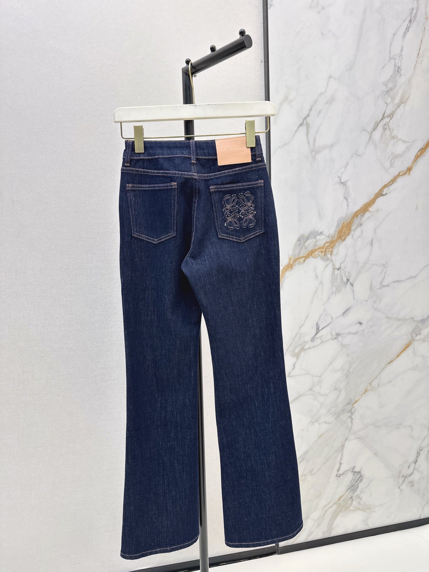 Loe NEW flared jeans