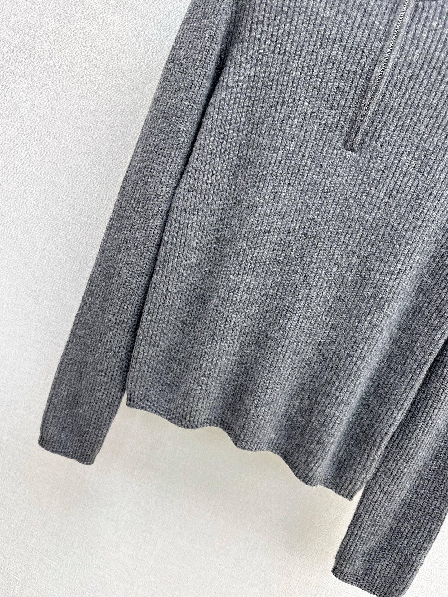 Brun NEW zip-up sweater