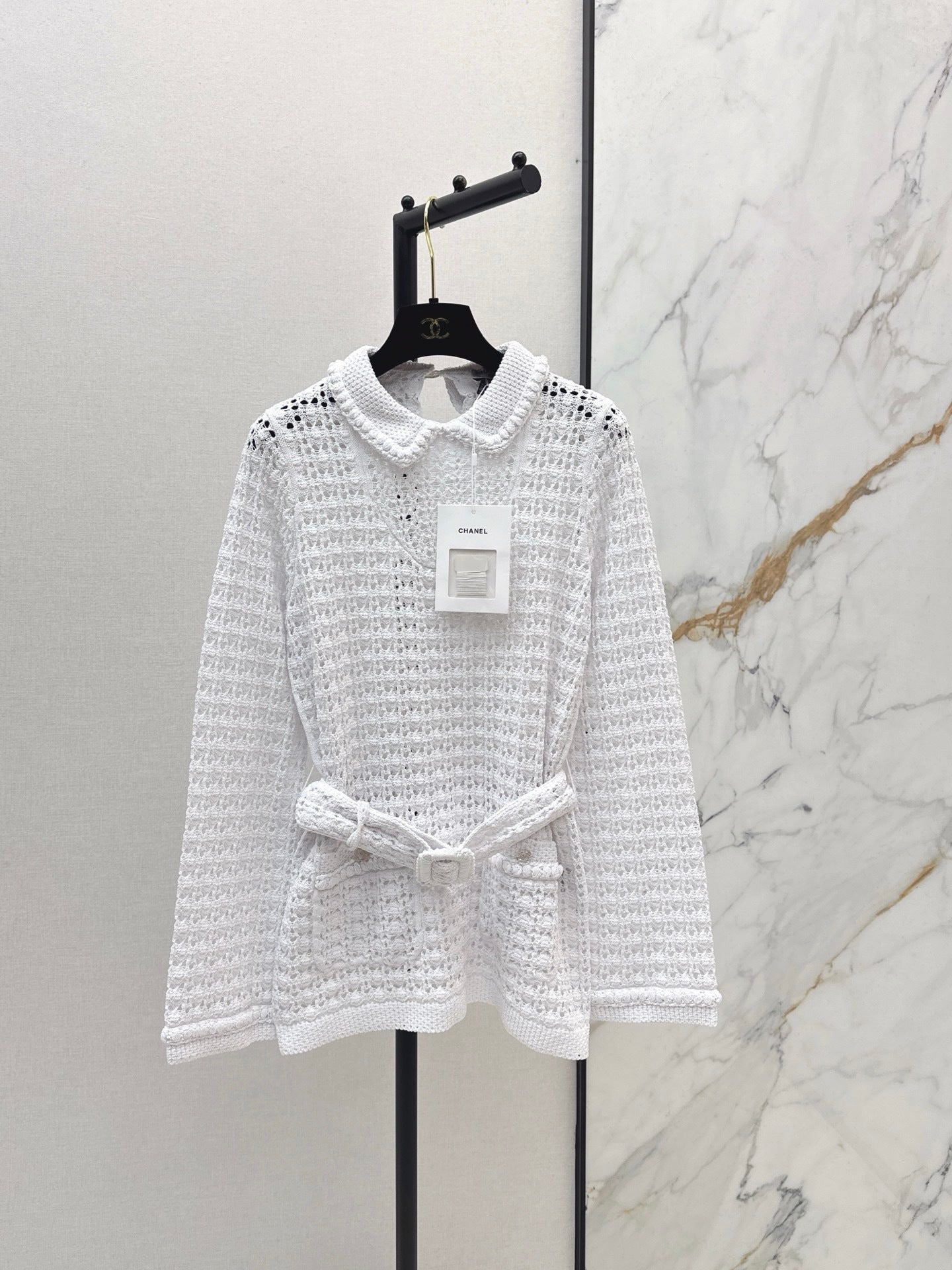 Chan NEW hollow knitwear