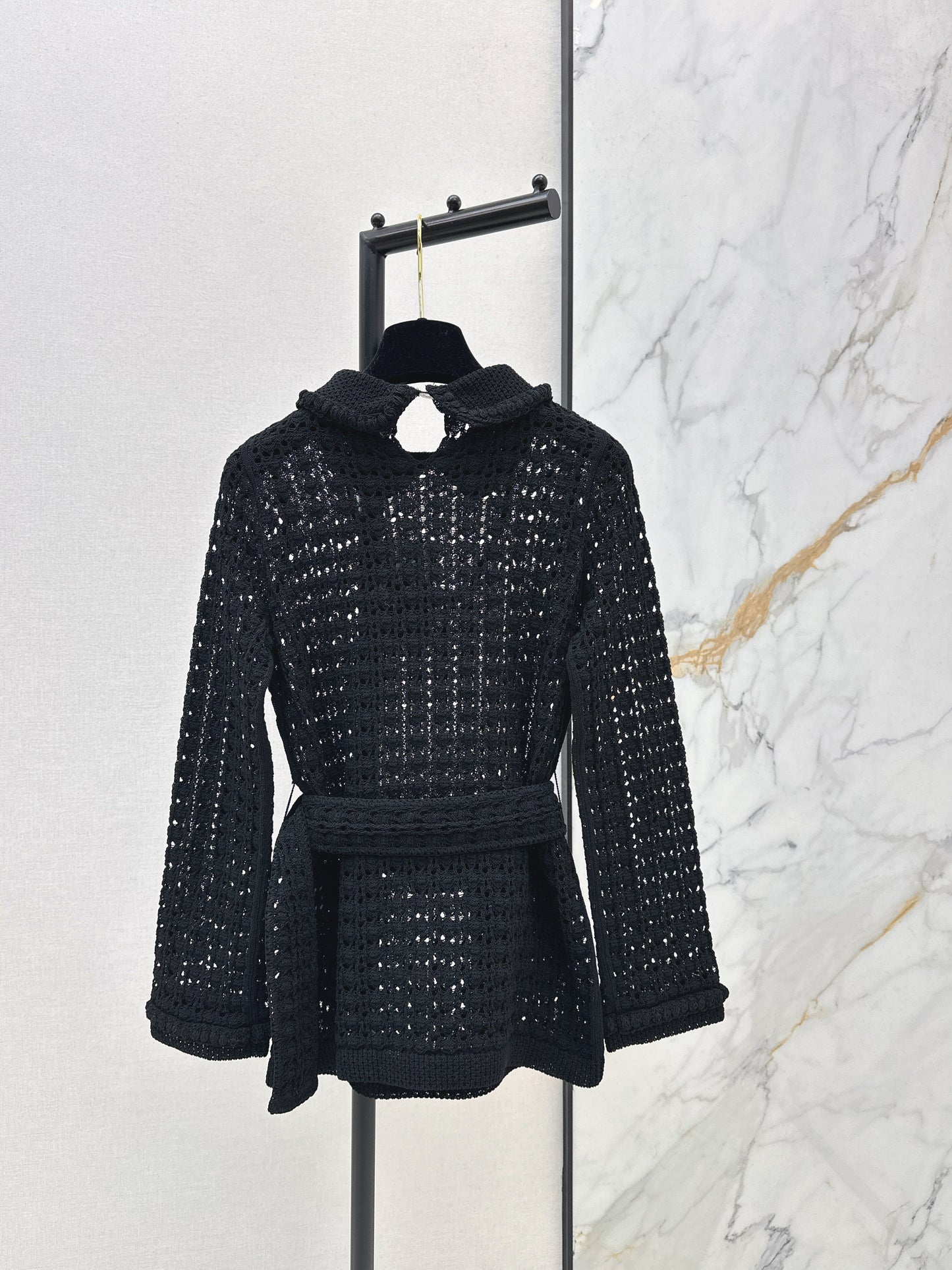 Chan NEW hollow knitwear