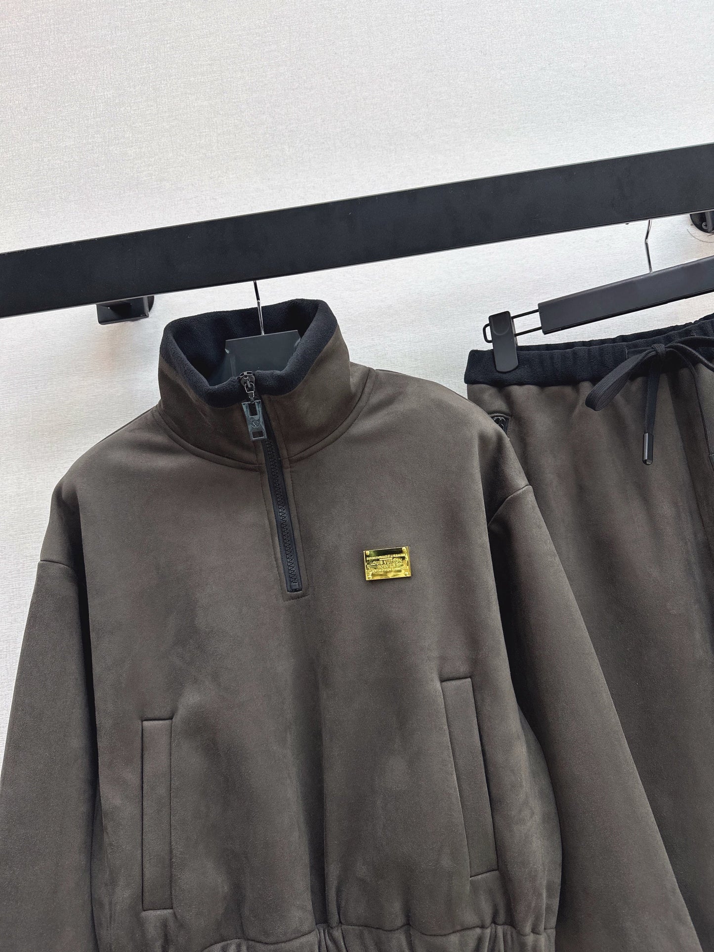 Louis NEW causal sweatsuit