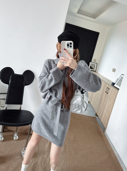 Loro NEW Zippered cardigan skirt set