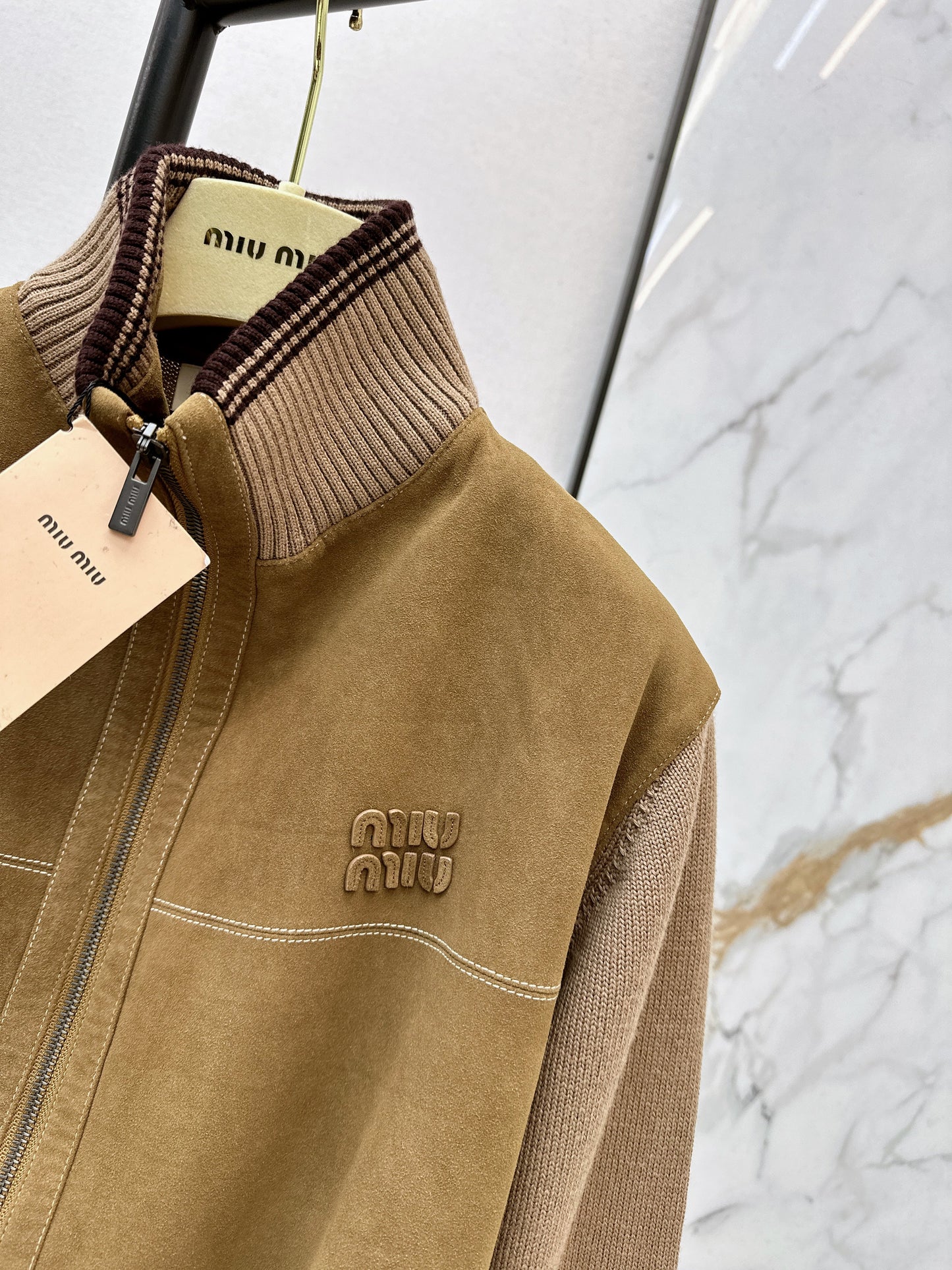 Miu NEW  wool contact sheepskin zipper cardigan