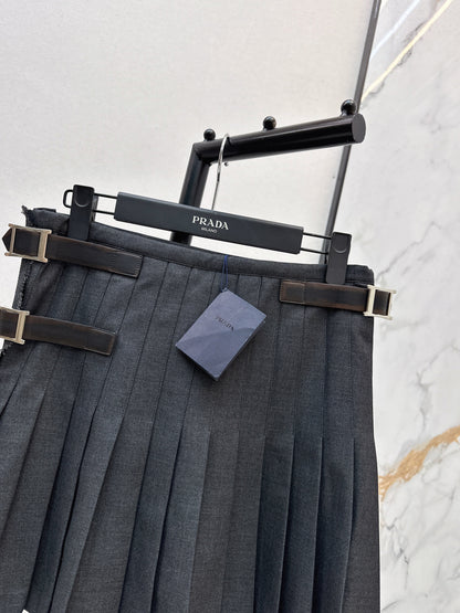 Pra NEW pleated skirts
