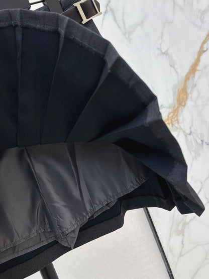 Pra NEW pleated skirts