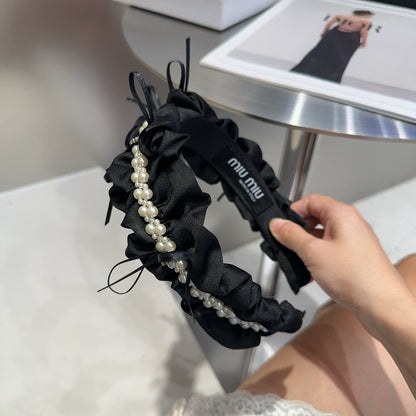 Miu Nwe letter headband