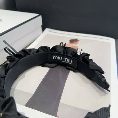 Miu Nwe letter headband