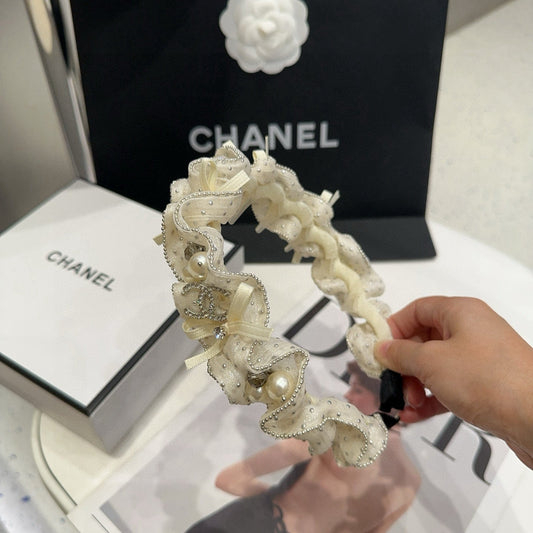 Chan Nwe pearl headband