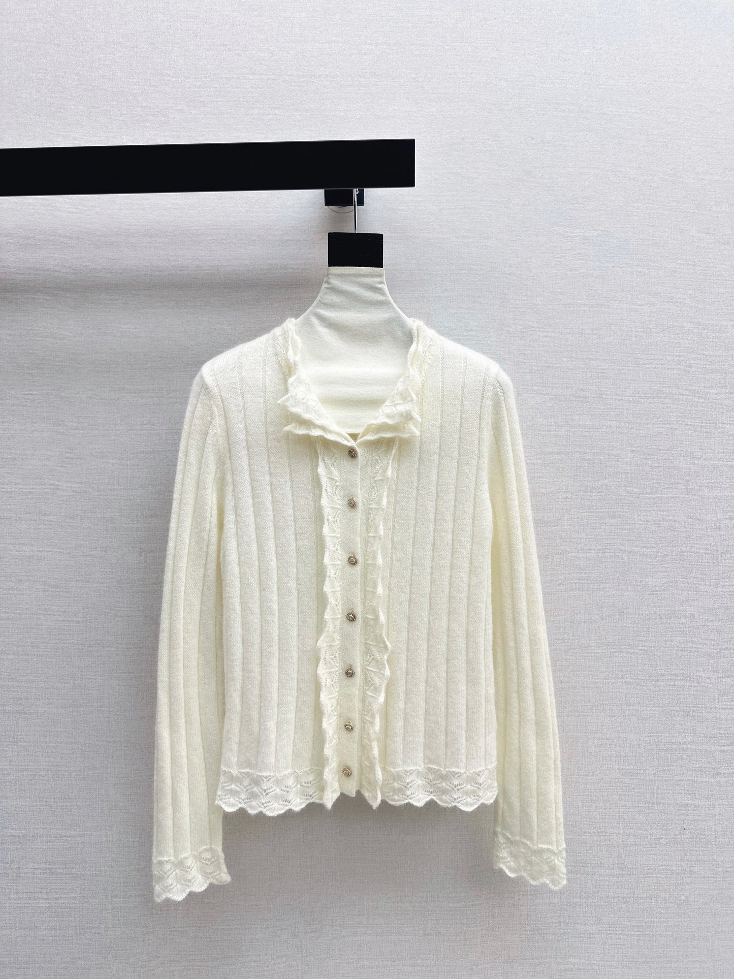 Chan NEW Wool sweater