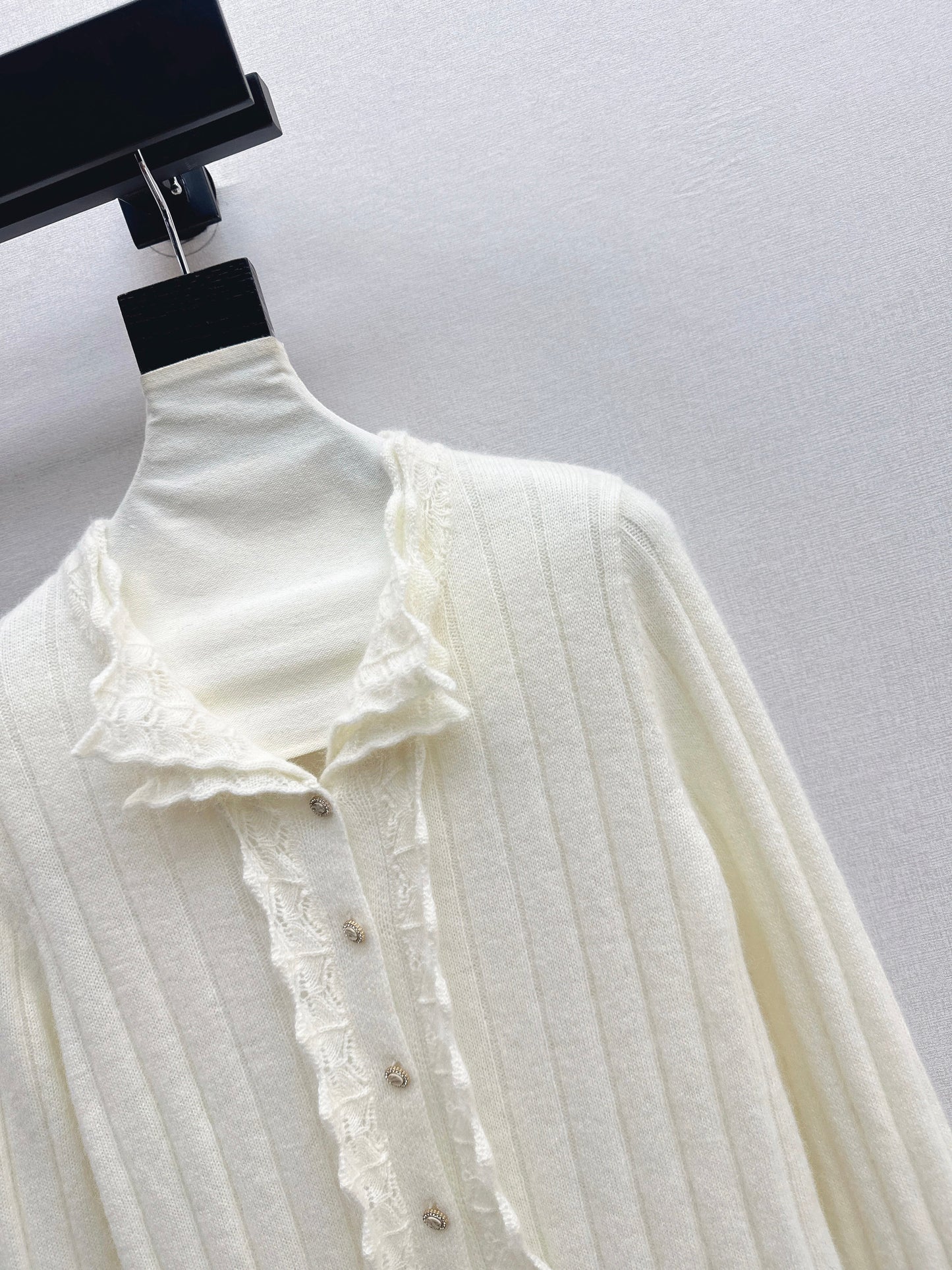 Chan NEW Wool sweater