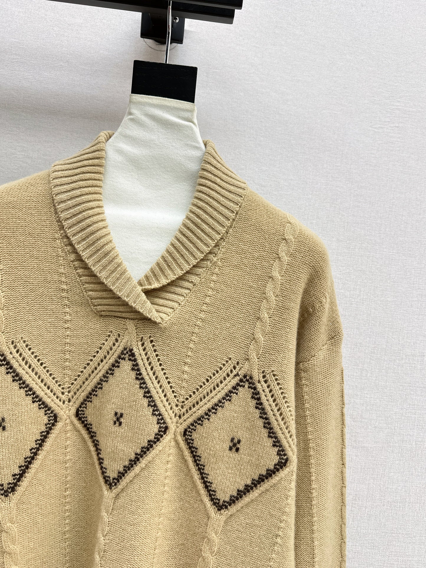 Ral NEW Knitted sweater