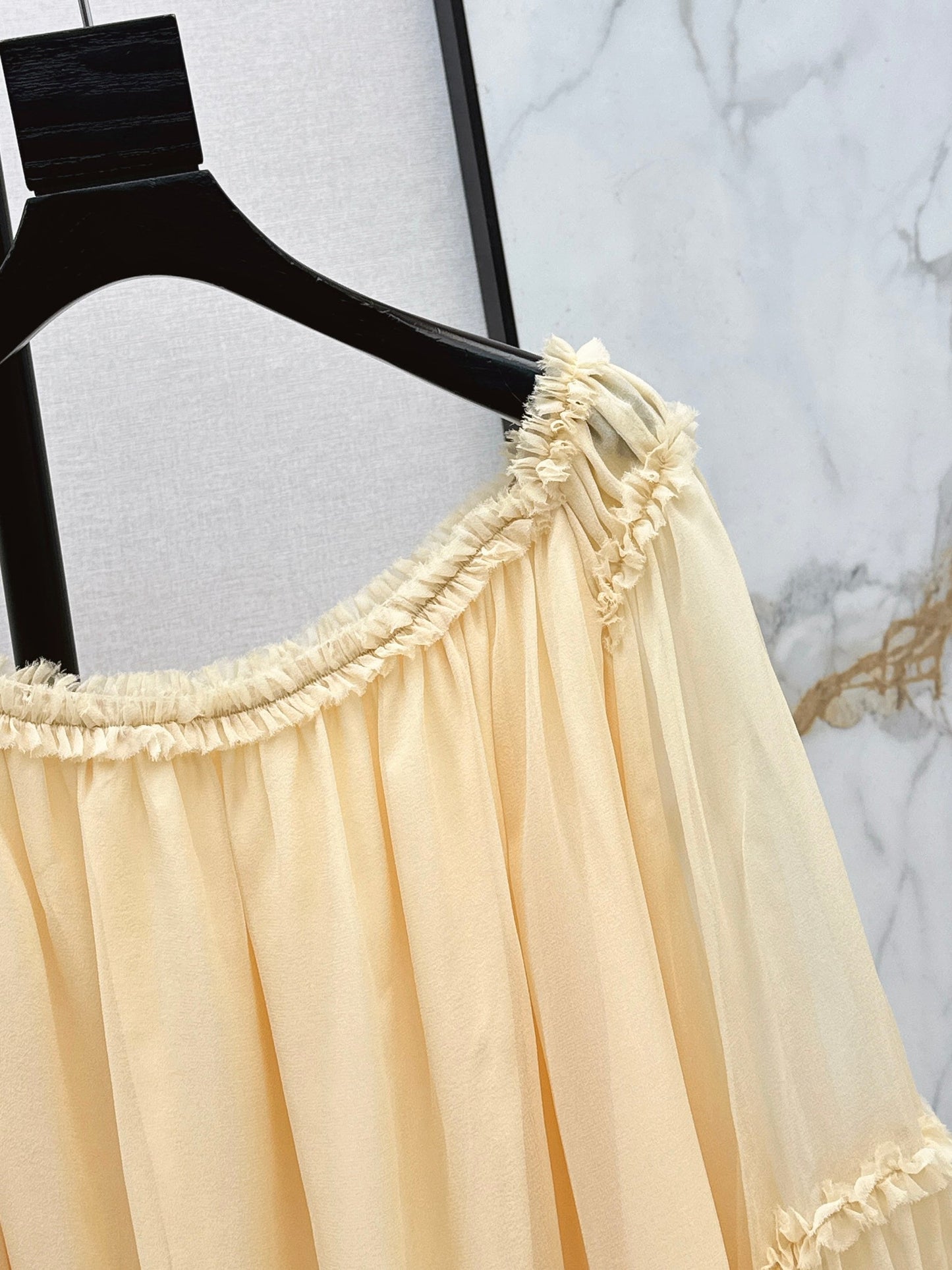 Zimm NEW off shoulder top