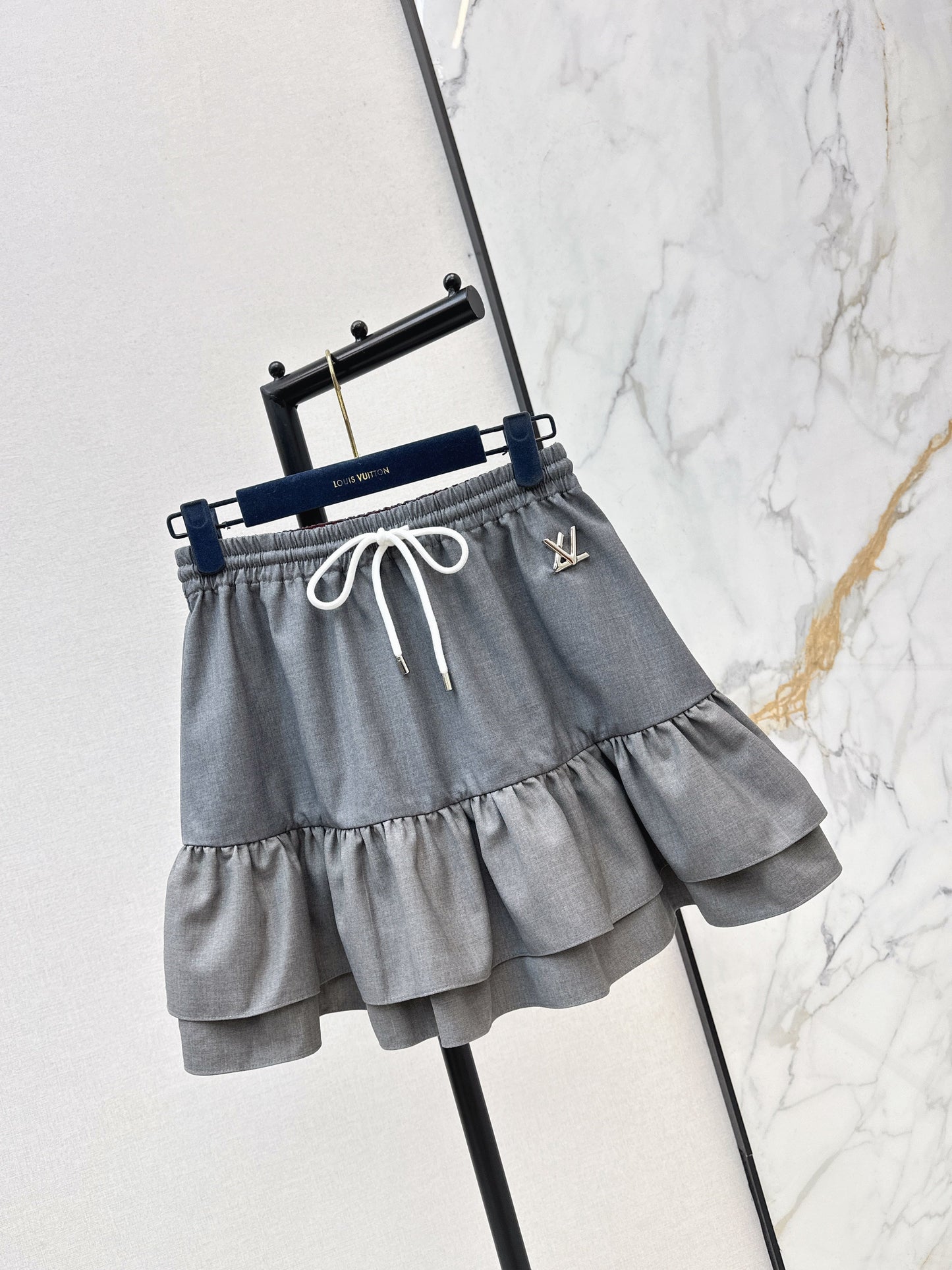 Louis NEW contract skirts