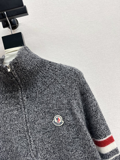 Monc NEW zip-up sweater