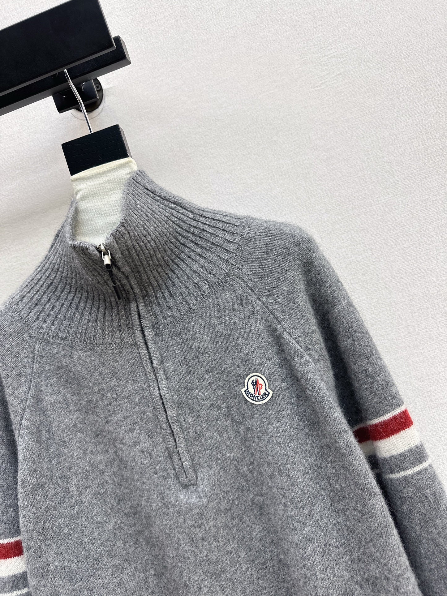 Monc NEW zip-up sweater