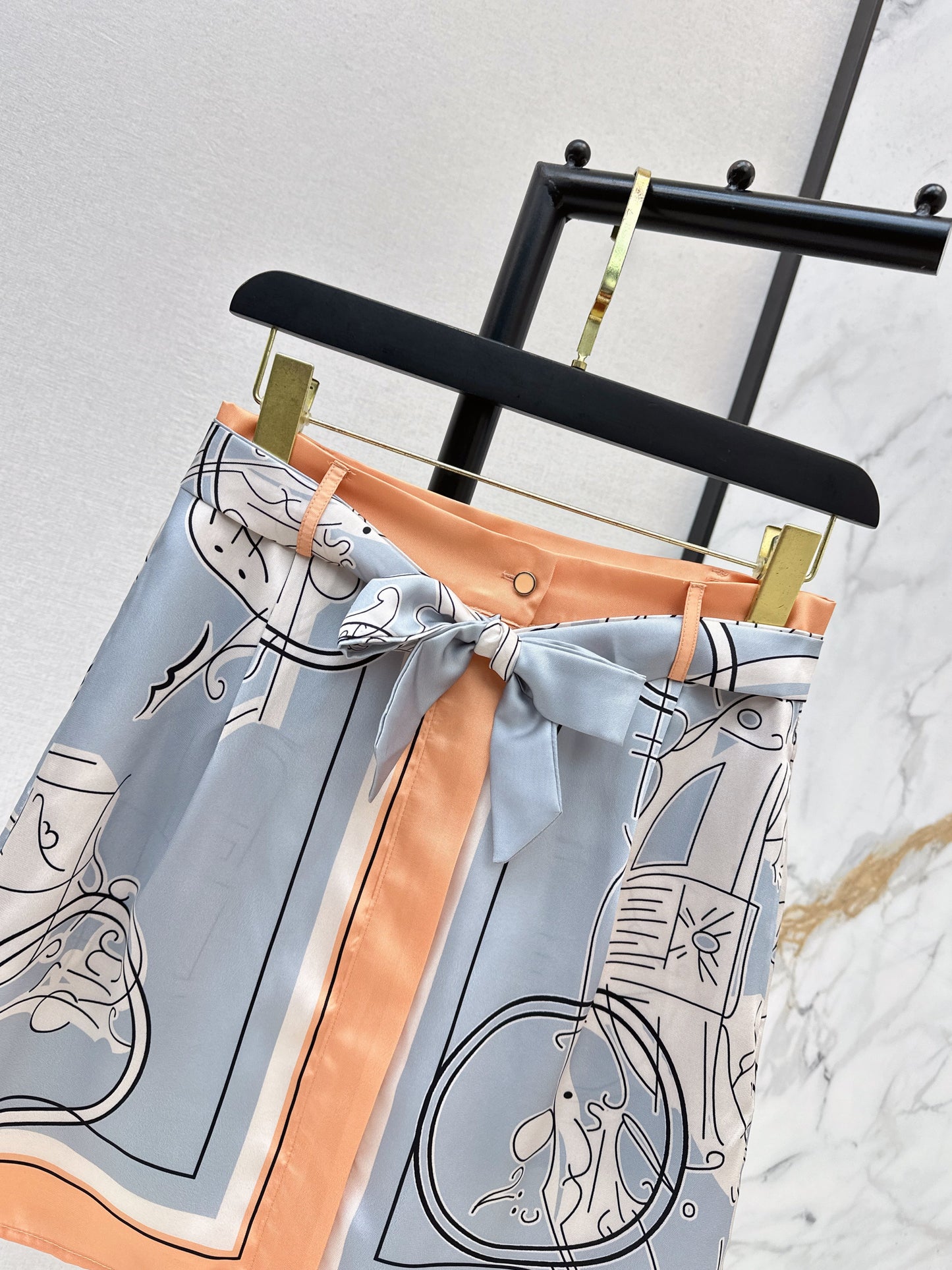 Herm NEW print skirts