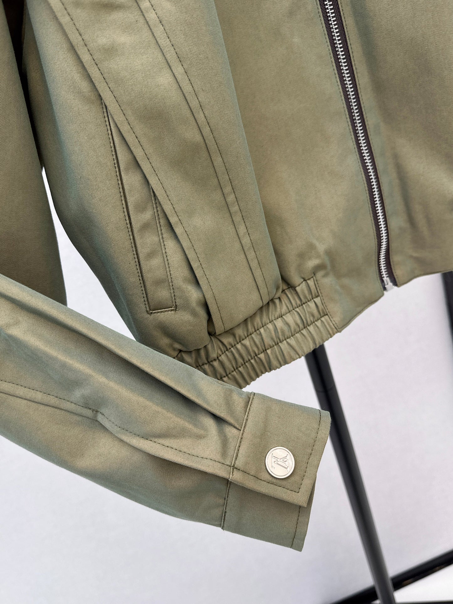 Louis NEW padded-shoulder lapel jacket