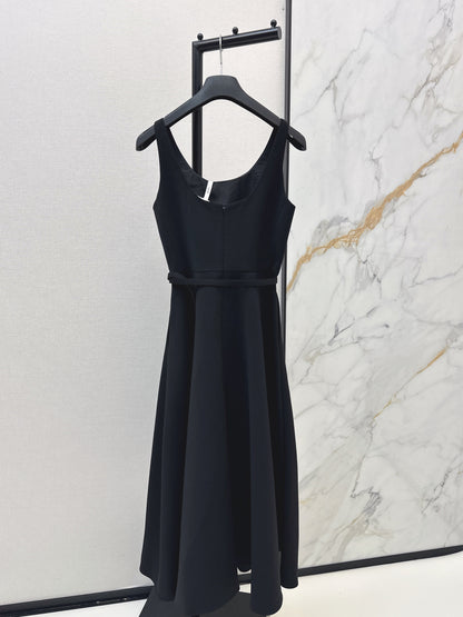 CD NEW classic sleeveless belted dress