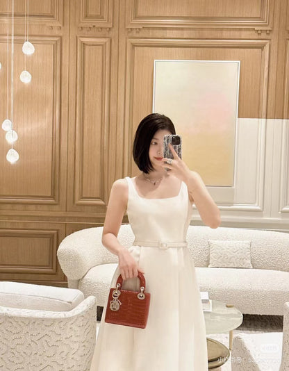 CD NEW classic sleeveless belted dress