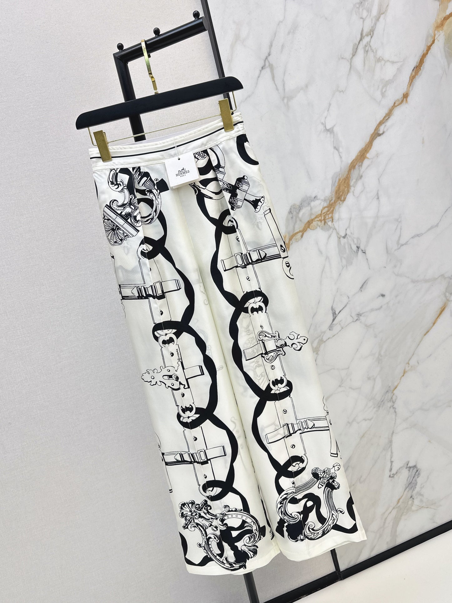 Herm NEW print silk pants