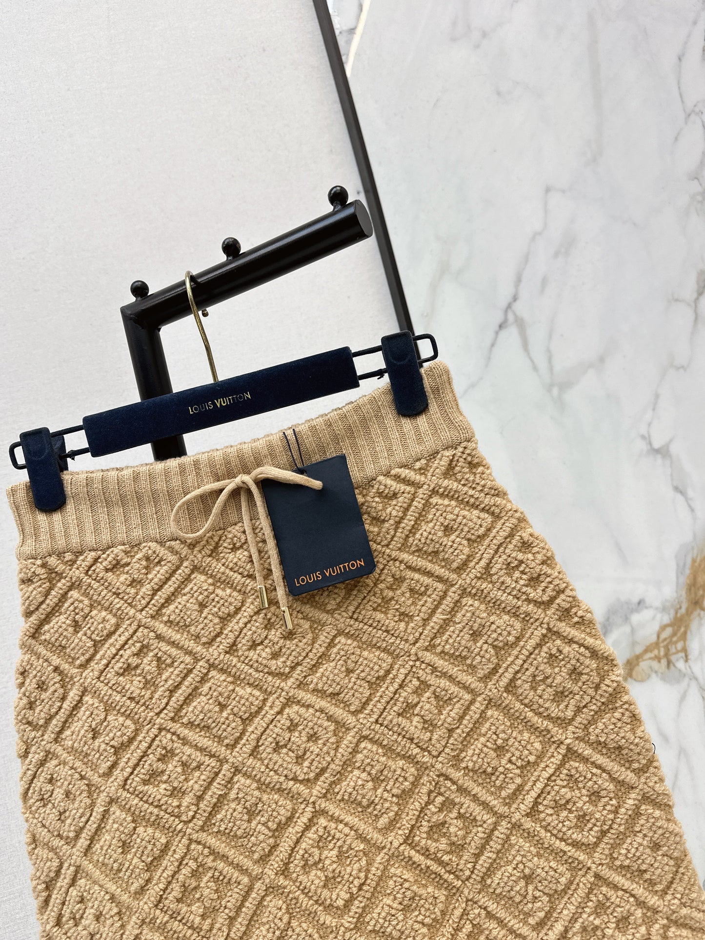 Louis NEW textured knit skirts