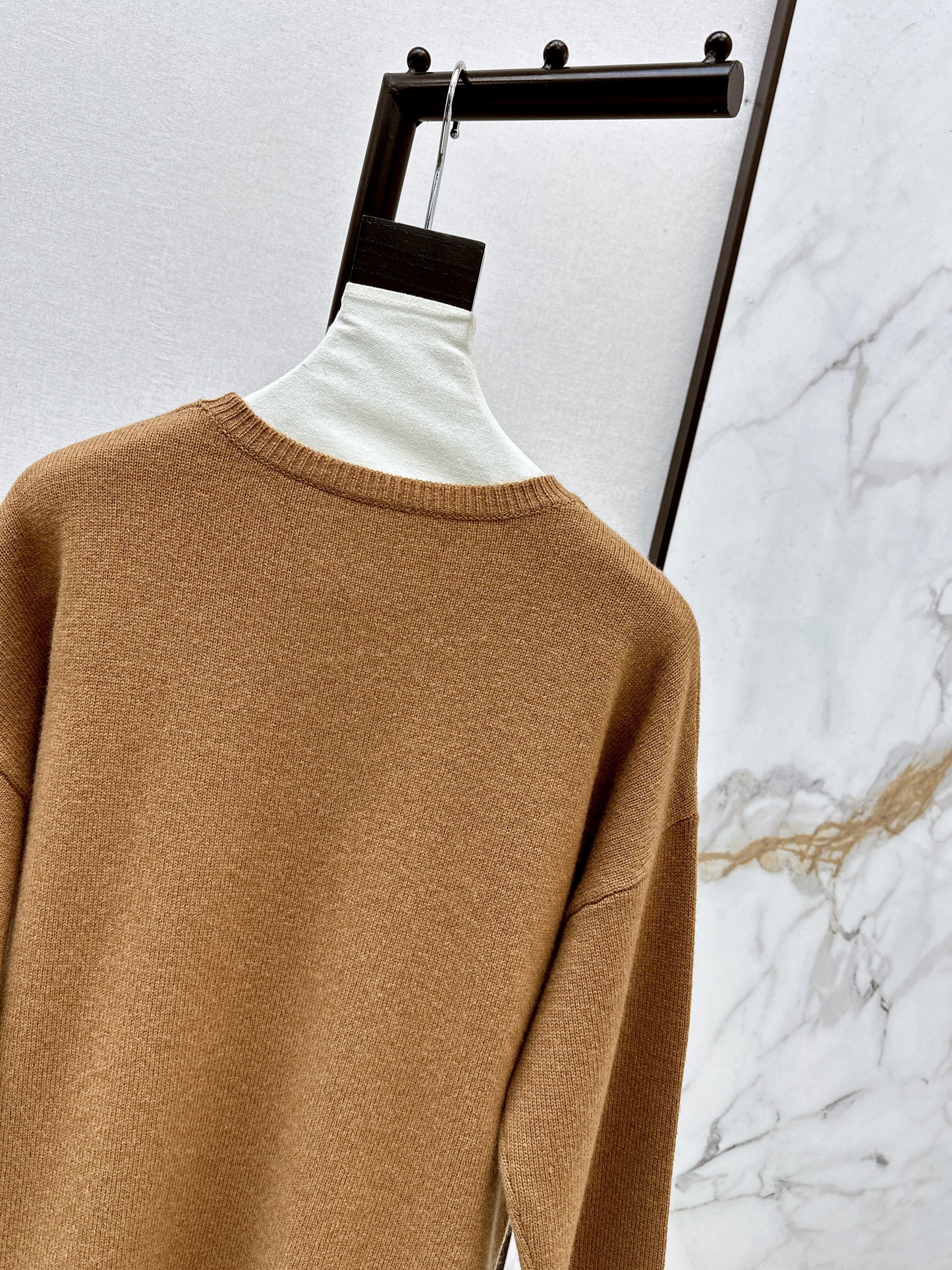 Max NEW embroidery rhinestones weatert