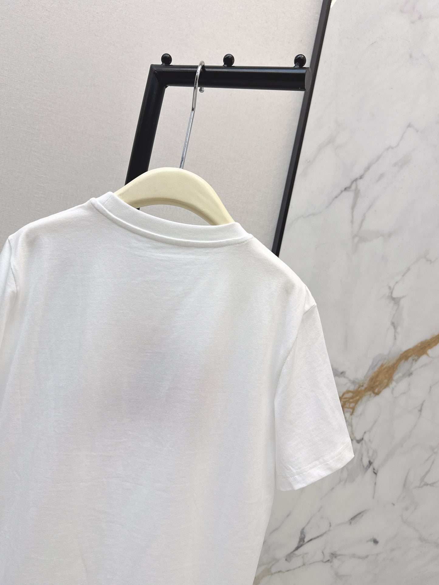 Bur NEW embroidery t-shirt