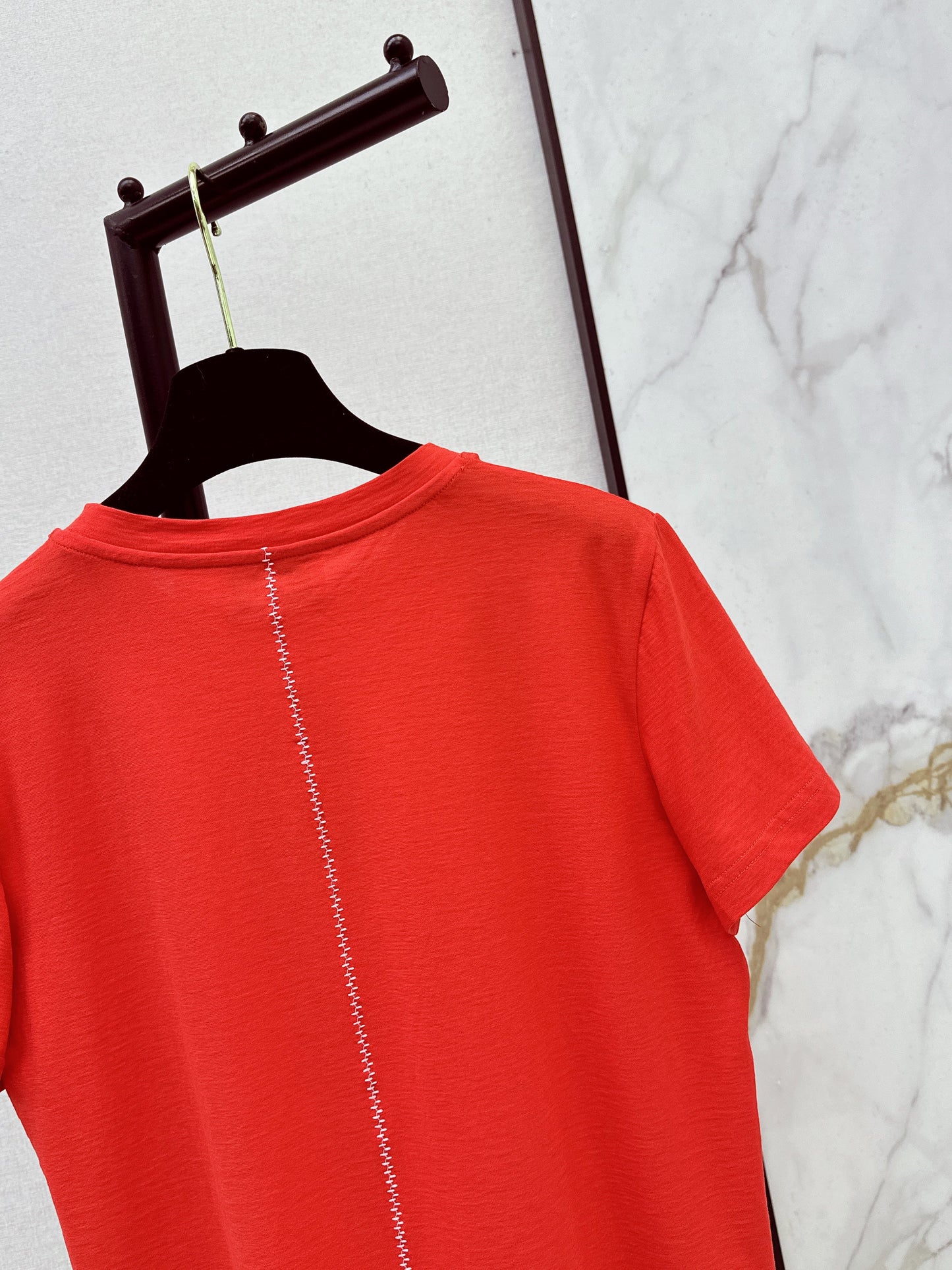 Chan NEW contrast lettering t-shirt